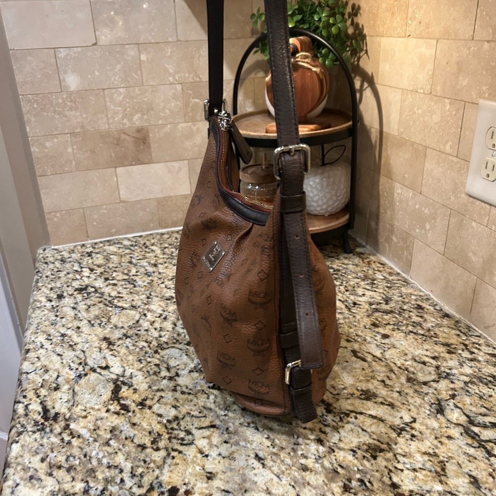 MCM Crossbody Medium Choco Brown Bag - Picture 5 of 13